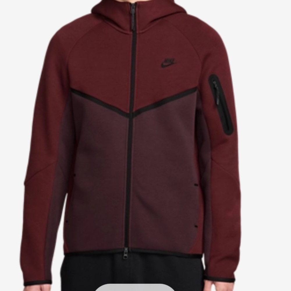 Nike Tech Men's Dark Red/ Burgundy Hoodie and Pants